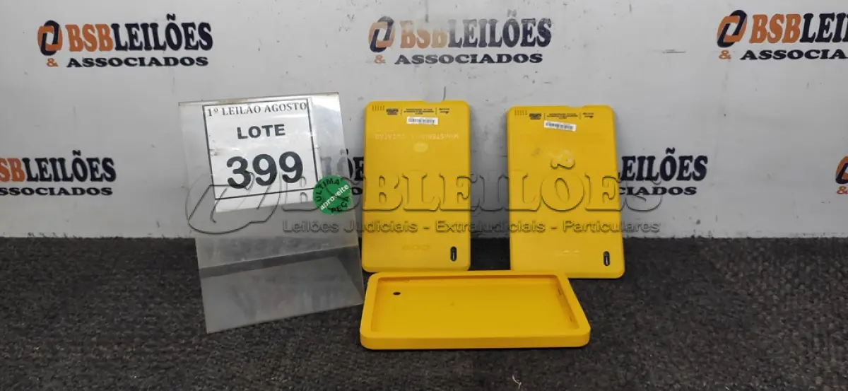 LOTE 399 - 02 TABLETS MARCA CCE. (NO ESTADO) ATENÇÃO! FAZER A VISITAÇÃO ANTES DE ARREMATAR, NÃO SABEMOS SE FUNCIONA. LEILÃO NÃO TEM GARANTIA E NEM DEVOLUÇÃO, SUJEITO A POSSÍVEIS AVARIAS VISÍVEIS/OCULTAS E/OU AUSÊNCIA DE COMPONENTES.