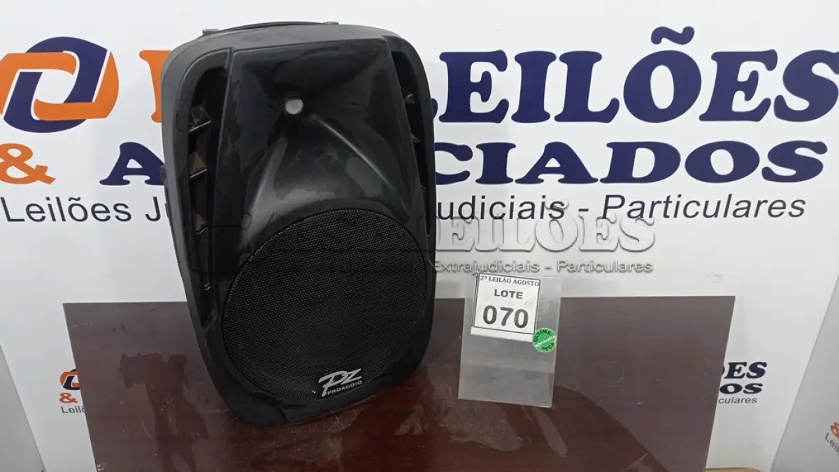 LOTE 070