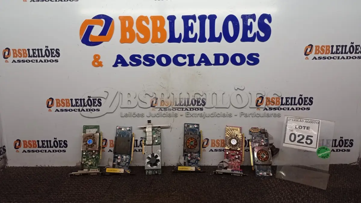 LOTE 025 - 12 PLACAS DE VÍDEO E 01 PLACA USB. (NO ESTADO) ATENÇÃO! FAZER A VISITAÇÃO ANTES DE ARREMATAR, NÃO SABEMOS SE FUNCIONA, LEILÃO NÃO TEM GARANTIA E NEM DEVOLUÇÃO, SUJEITO A POSSÍVEIS AVARIAS VISÍVEIS/OCULTAS E/OU AUSÊNCIA DE COMPONENTES.