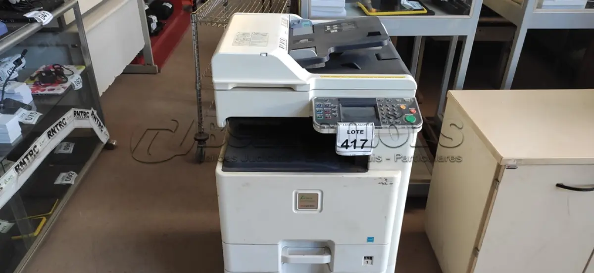 LOTE 417 - 01 IMPRESSORA MULTIFUNCIONAL MARCA KYOCERA. (NO ESTADO) ATENÇÃO! FAZER A VISITAÇÃO ANTES DE ARREMATAR, NÃO SABEMOS SE FUNCIONA, LEILÃO NÃO TEM GARANTIA E NEM DEVOLUÇÃO, SUJEITO A POSSÍVEIS AVARIAS VISÍVEIS/OCULTAS E/OU AUSÊNCIA DE COMPONENTES.