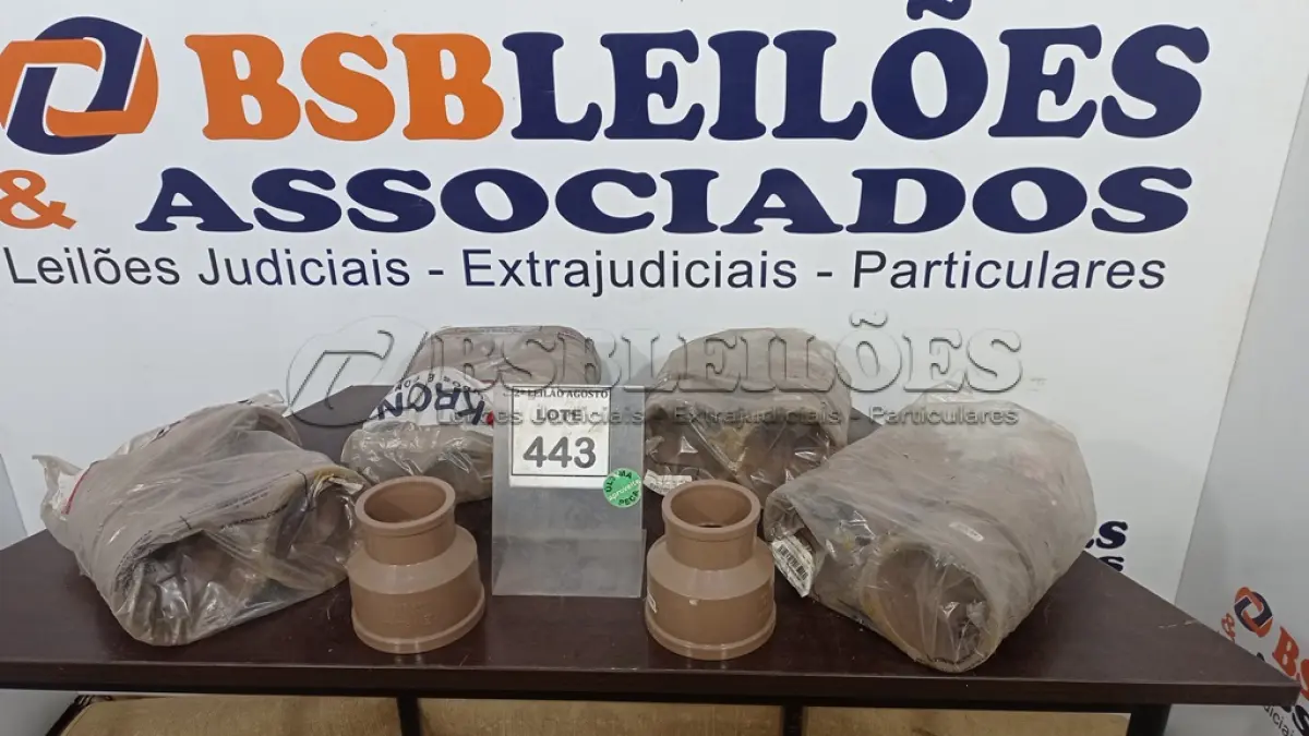 LOTE 443 - 01 LOTE COM VÁRIAS LUVAS DE REDUÇÃO DE 110X75. (NO ESTADO) ATENÇÃO! FAZER A VISITAÇÃO ANTES DE ARREMATAR, NÃO SABEMOS SE FUNCIONA. LEILÃO NÃO TEM GARANTIA E NEM DEVOLUÇÃO, SUJEITO A POSSÍVEIS AVARIAS VISÍVEIS/OCULTAS E/OU AUSÊNCIA DE COMPONENTES.
