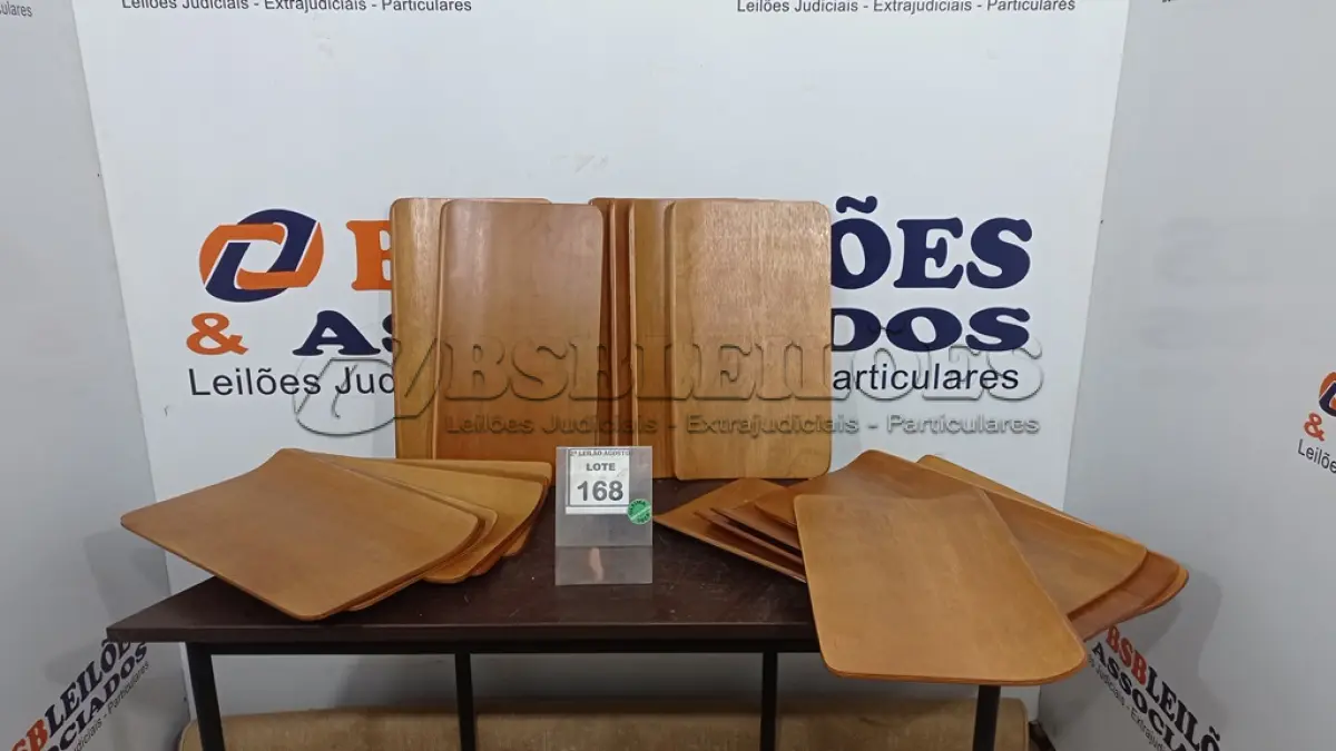 LOTE 168 - 20 PEÇAS DE MADEIRAS. (NO ESTADO) ATENÇÃO! FAZER A VISITAÇÃO ANTES DE ARREMATAR, NÃO SABEMOS SE FUNCIONA. LEILÃO NÃO TEM GARANTIA E NEM DEVOLUÇÃO, SUJEITO A POSSÍVEIS AVARIAS VISÍVEIS/OCULTAS E/OU AUSÊNCIA DE COMPONENTES.