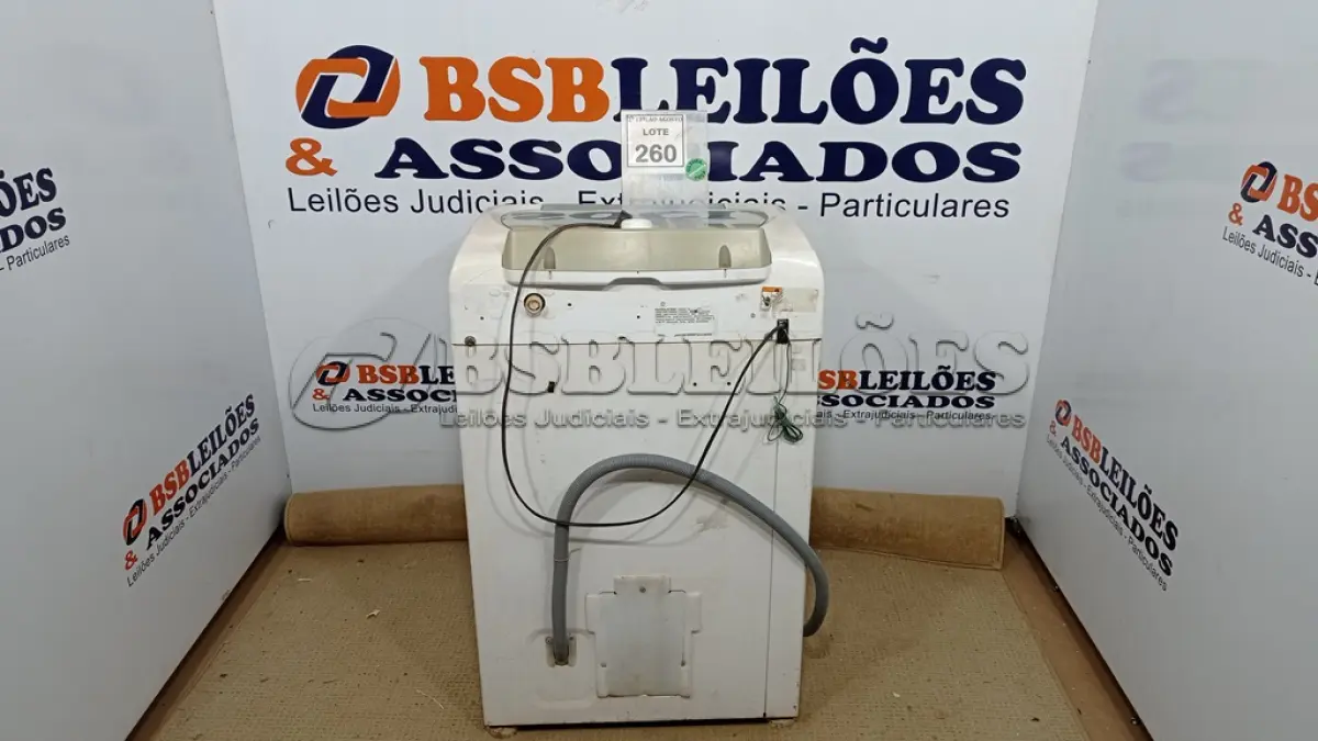 LOTE 260 - 01 MÁQUINA DE LAVAR 11KG 220V MARCA BRASTEMP. (NO ESTADO) ATENÇÃO! FAZER A VISITAÇÃO ANTES DE ARREMATAR, NÃO SABEMOS SE FUNCIONA. LEILÃO NÃO TEM GARANTIA E NEM DEVOLUÇÃO, SUJEITO A POSSÍVEIS AVARIAS VISÍVEIS/OCULTAS E/OU AUSÊNCIA DE COMPONENTES.
