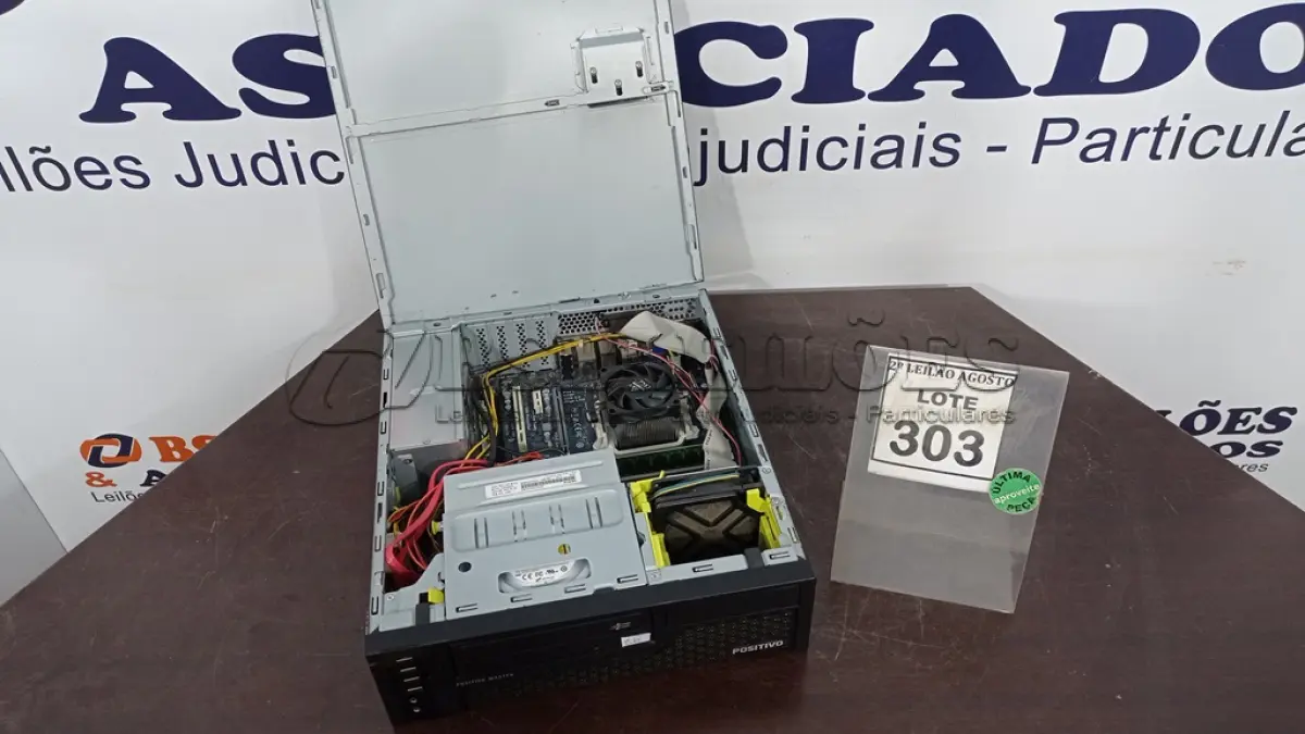 LOTE 303 - 01 CPU MARCA POSITIVO COM 8GB MEMORIA COM SSD E HD. (NO ESTADO) ATENÇÃO! FAZER A VISITAÇÃO ANTES DE ARREMATAR, NÃO SABEMOS SE FUNCIONA, LEILÃO NÃO TEM GARANTIA E NEM DEVOLUÇÃO, SUJEITO A POSSÍVEIS AVARIAS VISÍVEIS/OCULTAS E/OU AUSÊNCIA DE COMPONENTES.
