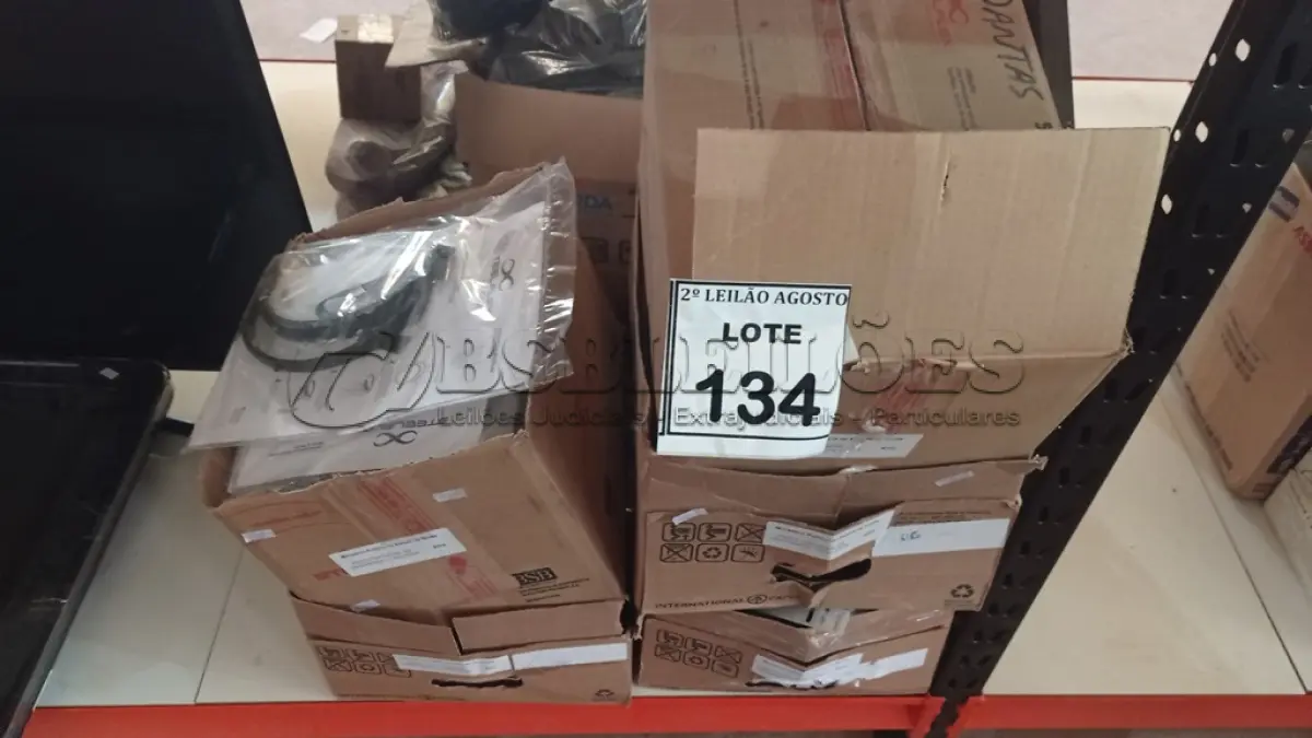 LOTE 134 - 01 LOTE COM GRANDE QUANTIDADE DE PROTETOR FACIAL MARACA STEELFLEX. (NO ESTADO) ATENÇÃO! FAZER A VISITAÇÃO ANTES DE ARREMATAR, NÃO SABEMOS SE FUNCIONA. LEILÃO NÃO TEM GARANTIA E NEM DEVOLUÇÃO, SUJEITO A POSSÍVEIS AVARIAS VISÍVEIS/OCULTAS E/OU AUSÊNCIA DE COMPONENTES.