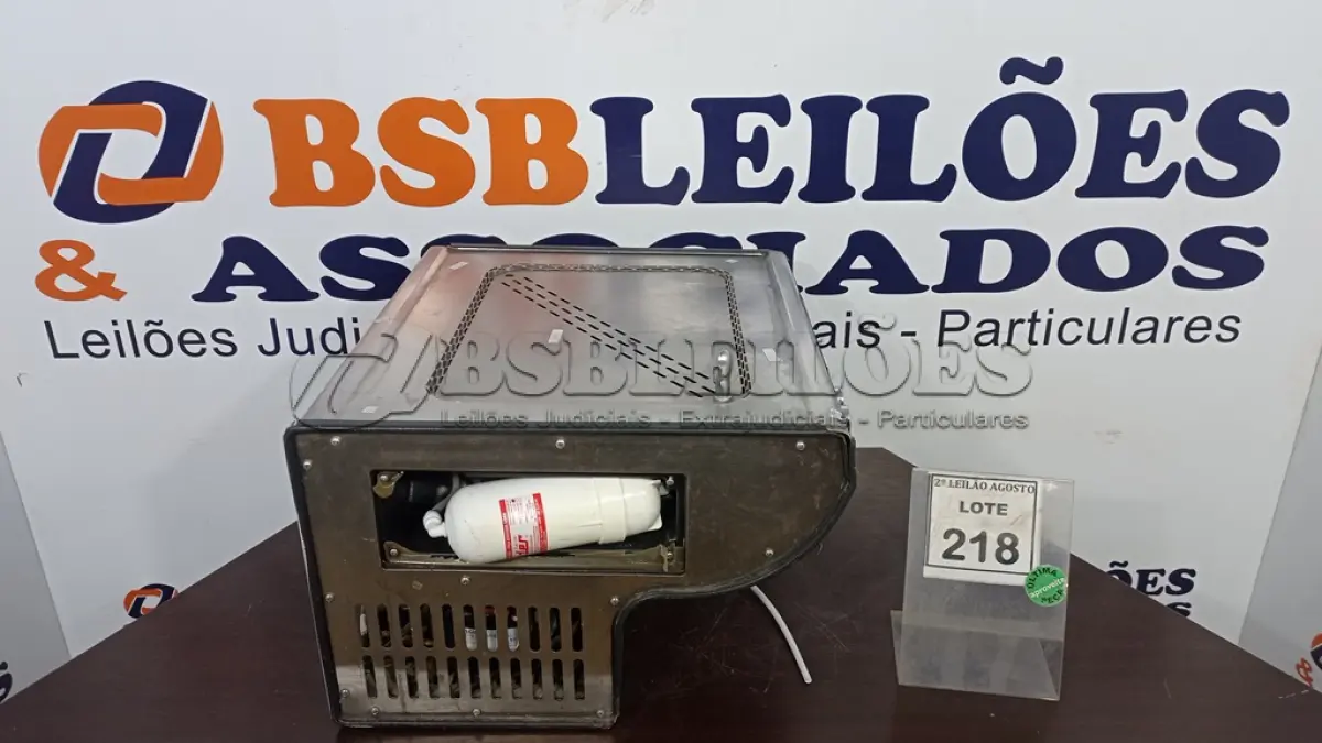LOTE 218 - 01 BEBEDOURO EM INOX MARCA LIDER. (NO ESTADO) ATENÇÃO! FAZER A VISITAÇÃO ANTES DE ARREMATAR, NÃO SABEMOS SE FUNCIONA. LEILÃO NÃO TEM GARANTIA E NEM DEVOLUÇÃO, SUJEITO A POSSÍVEIS AVARIAS VISÍVEIS/OCULTAS E/OU AUSÊNCIA DE COMPONENTES.