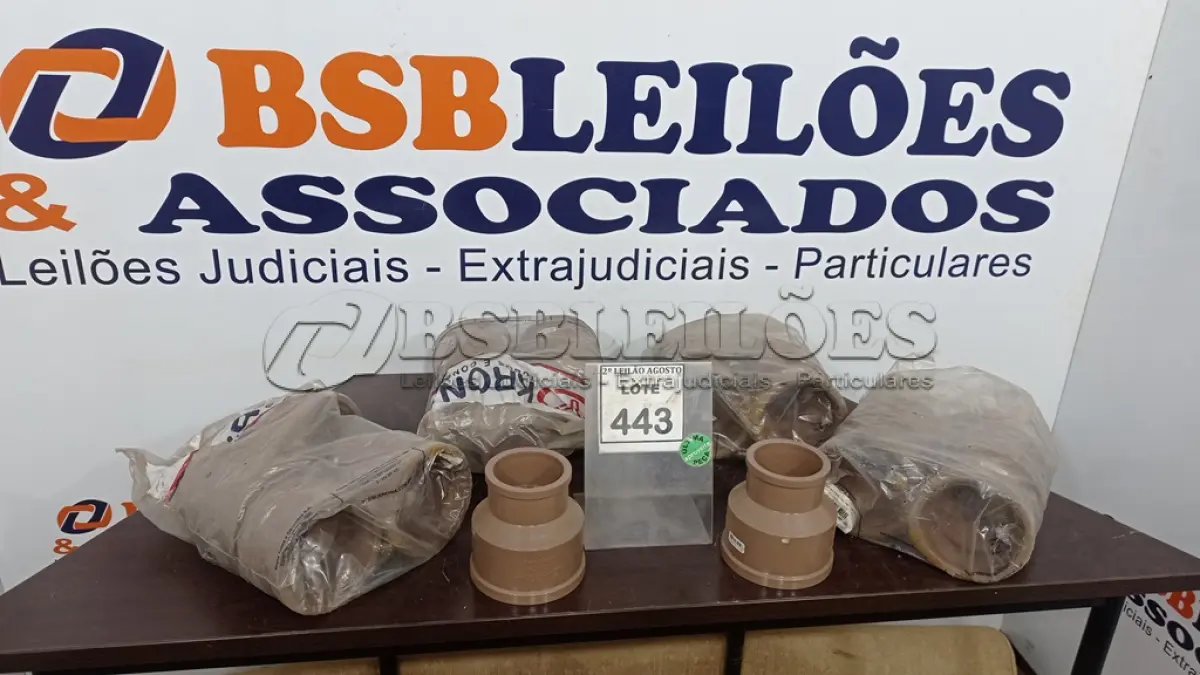 LOTE 443 - 01 LOTE COM VÁRIAS LUVAS DE REDUÇÃO DE 110X75. (NO ESTADO) ATENÇÃO! FAZER A VISITAÇÃO ANTES DE ARREMATAR, NÃO SABEMOS SE FUNCIONA. LEILÃO NÃO TEM GARANTIA E NEM DEVOLUÇÃO, SUJEITO A POSSÍVEIS AVARIAS VISÍVEIS/OCULTAS E/OU AUSÊNCIA DE COMPONENTES.