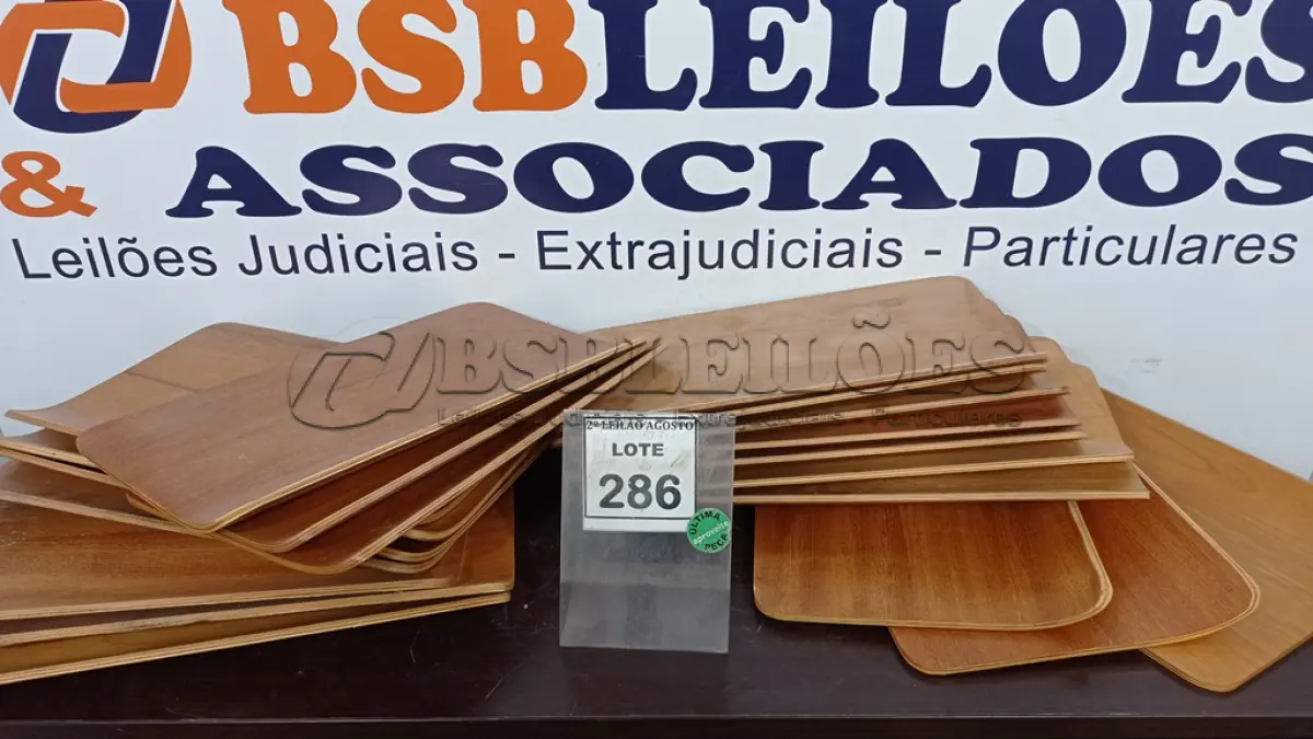LOTE 286 - 20 PEÇAS DE MADEIRA. (NO ESTADO) ATENÇÃO! FAZER A VISITAÇÃO ANTES DE ARREMATAR, NÃO SABEMOS SE FUNCIONA. LEILÃO NÃO TEM GARANTIA E NEM DEVOLUÇÃO, SUJEITO A POSSÍVEIS AVARIAS VISÍVEIS/OCULTAS E/OU AUSÊNCIA DE COMPONENTES.