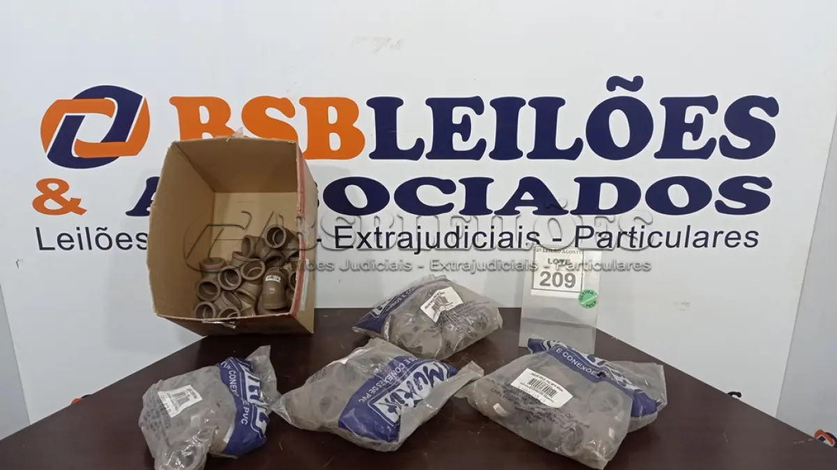 LOTE 209 - 01 LOTE COM GRANDE QUANTIDADE DE JOELHOS HIDRÁULICOS 90-40MM. (NO ESTADO) ATENÇÃO! FAZER A VISITAÇÃO ANTES DE ARREMATAR, NÃO SABEMOS SE FUNCIONA. LEILÃO NÃO TEM GARANTIA E NEM DEVOLUÇÃO, SUJEITO A POSSÍVEIS AVARIAS VISÍVEIS/OCULTAS E/OU AUSÊNCIA DE COMPONENTES.