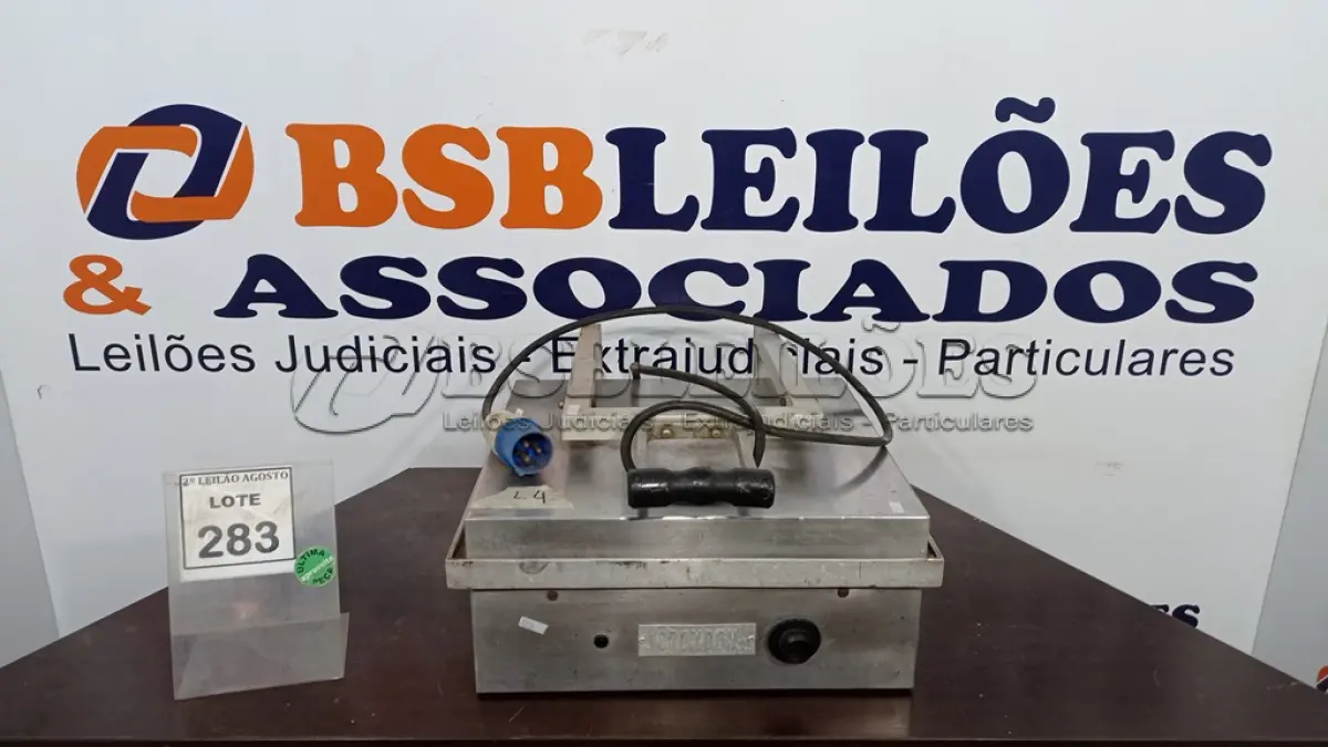 LOTE 283 - 01 CHAPA ELÉTRICA EM INOX. (NO ESTADO) ATENÇÃO! FAZER A VISITAÇÃO ANTES DE ARREMATAR, NÃO SABEMOS SE FUNCIONA. LEILÃO NÃO TEM GARANTIA E NEM DEVOLUÇÃO, SUJEITO A POSSÍVEIS AVARIAS VISÍVEIS/OCULTAS E/OU AUSÊNCIA DE COMPONENTES.