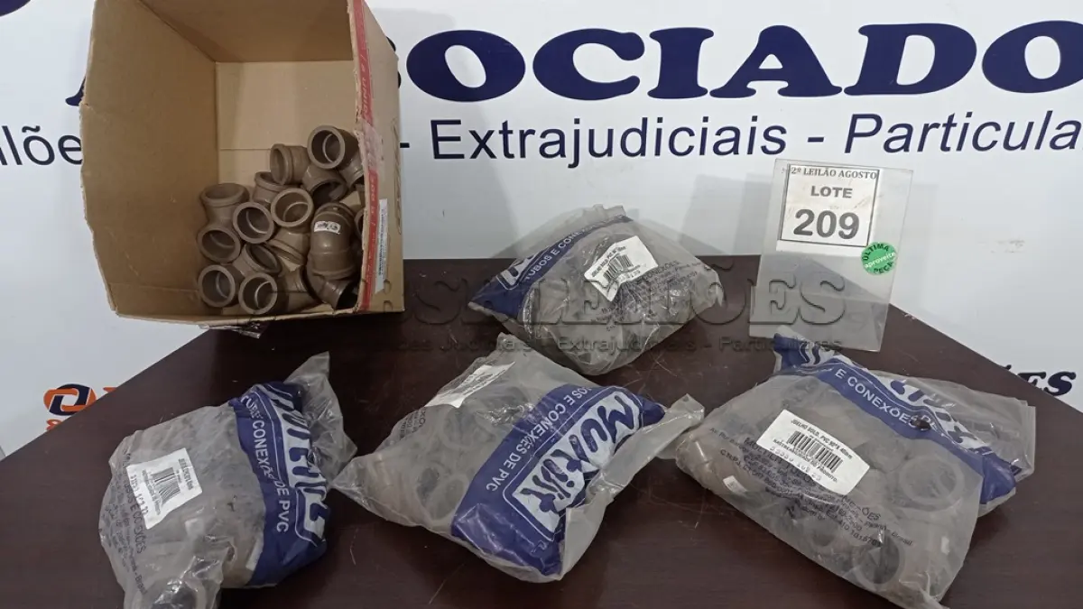 LOTE 209 - 01 LOTE COM GRANDE QUANTIDADE DE JOELHOS HIDRÁULICOS 90-40MM. (NO ESTADO) ATENÇÃO! FAZER A VISITAÇÃO ANTES DE ARREMATAR, NÃO SABEMOS SE FUNCIONA. LEILÃO NÃO TEM GARANTIA E NEM DEVOLUÇÃO, SUJEITO A POSSÍVEIS AVARIAS VISÍVEIS/OCULTAS E/OU AUSÊNCIA DE COMPONENTES.