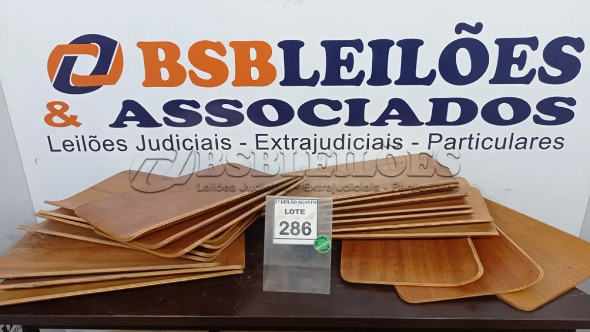 LOTE 286 - 20 PEÇAS DE MADEIRA. (NO ESTADO) ATENÇÃO! FAZER A VISITAÇÃO ANTES DE ARREMATAR, NÃO SABEMOS SE FUNCIONA. LEILÃO NÃO TEM GARANTIA E NEM DEVOLUÇÃO, SUJEITO A POSSÍVEIS AVARIAS VISÍVEIS/OCULTAS E/OU AUSÊNCIA DE COMPONENTES.