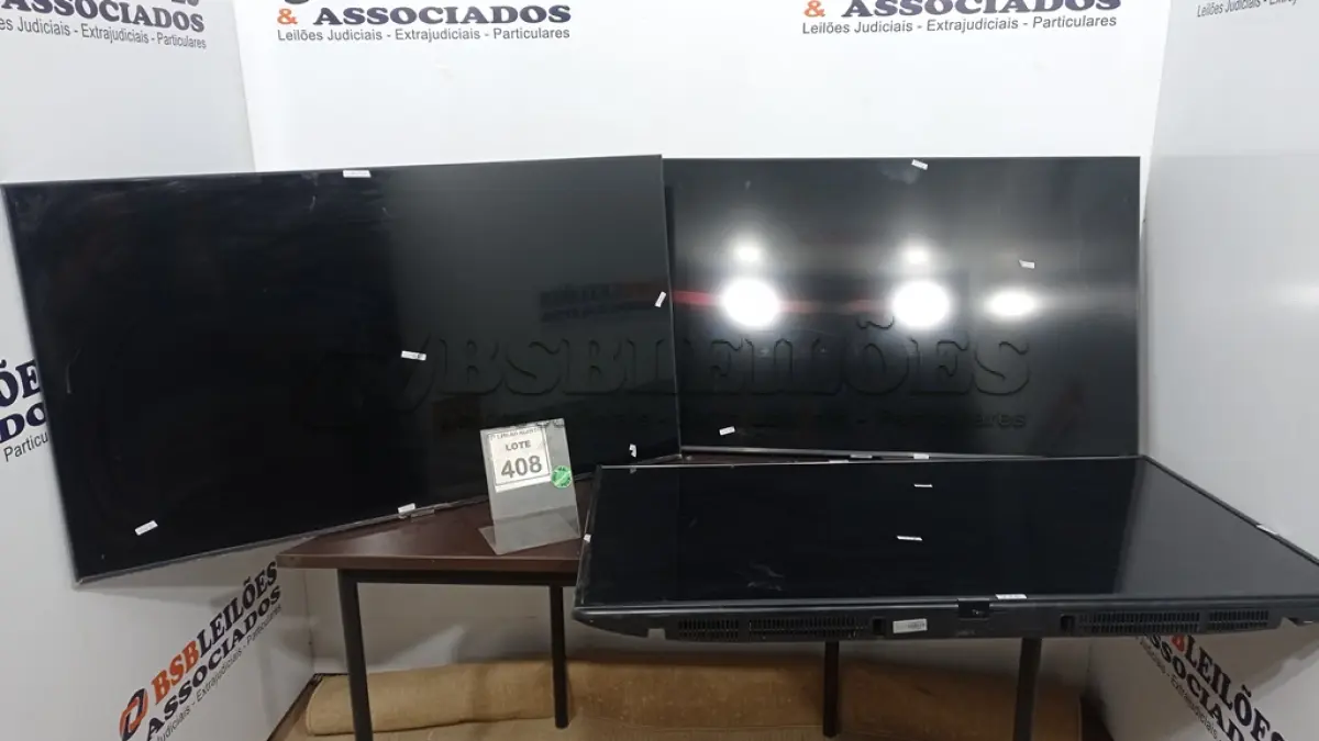 LOTE 408 - 03 TVS LCD DE 50’’ MARCA SAMSUNG. (NO ESTADO) ATENÇÃO! FAZER A VISITAÇÃO ANTES DE ARREMATAR, NÃO SABEMOS SE FUNCIONA. LEILÃO NÃO TEM GARANTIA E NEM DEVOLUÇÃO, SUJEITO A POSSÍVEIS AVARIAS VISÍVEIS/OCULTAS E/OU AUSÊNCIA DE COMPONENTES.