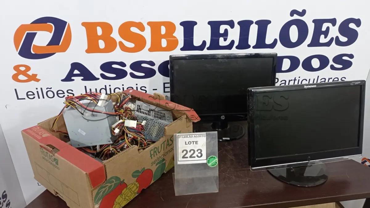 LOTE 223 - 09 FONTES PARA PC E 02 MONITORES. (NO ESTADO) ATENÇÃO! FAZER A VISITAÇÃO ANTES DE ARREMATAR, NÃO SABEMOS SE FUNCIONA. LEILÃO NÃO TEM GARANTIA E NEM DEVOLUÇÃO, SUJEITO A POSSÍVEIS AVARIAS VISÍVEIS/OCULTAS E/OU AUSÊNCIA DE COMPONENTES.