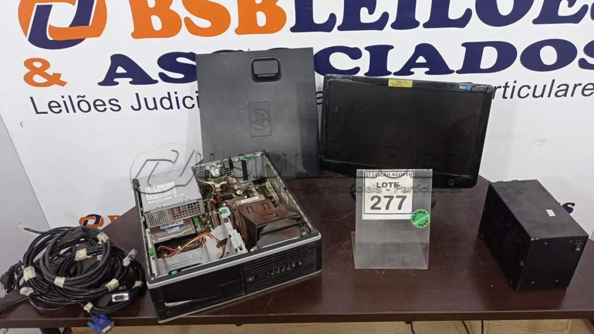 LOTE 277 - 01 CPU, 01 MONITOR E 01 ESTABILIZADOR. (NO ESTADO) ATENÇÃO! FAZER A VISITAÇÃO ANTES DE ARREMATAR, NÃO SABEMOS SE FUNCIONA. LEILÃO NÃO TEM GARANTIA E NEM DEVOLUÇÃO, SUJEITO A POSSÍVEIS AVARIAS VISÍVEIS/OCULTAS E/OU AUSÊNCIA DE COMPONENTES.