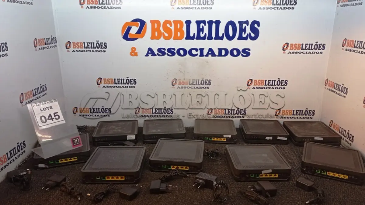 LOTE 045 - 10 APARELHOS ROTEADORES. (NO ESTADO) ATENÇÃO! FAZER A VISITAÇÃO ANTES DE ARREMATAR, NÃO SABEMOS SE FUNCIONA, LEILÃO NÃO TEM GARANTIA E NEM DEVOLUÇÃO, SUJEITO A POSSÍVEIS AVARIAS VISÍVEIS/OCULTAS E/OU AUSÊNCIA DE COMPONENTES.