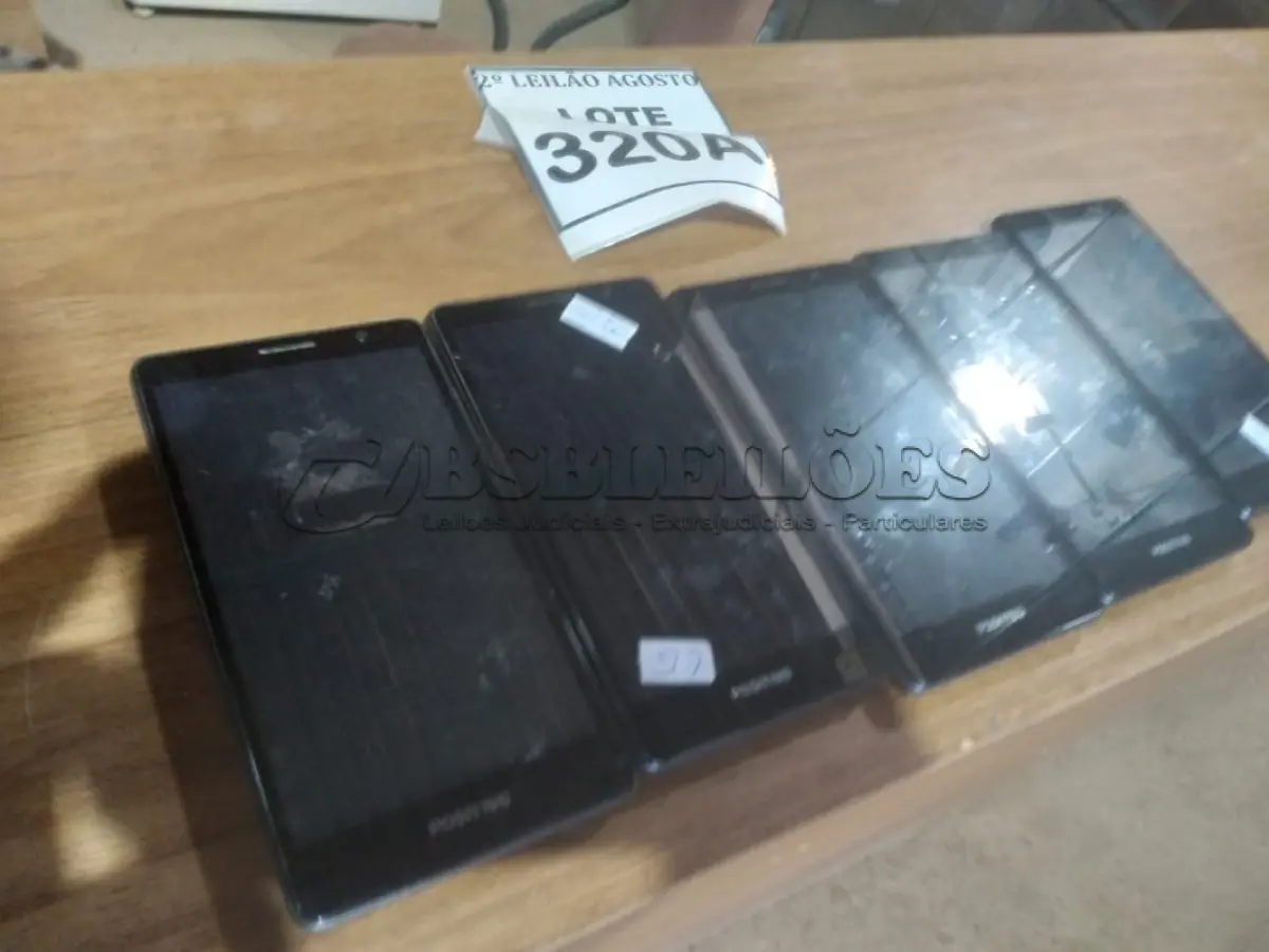 LOTE 320 - 05 CELULARES MARCA POSITIVO. (NO ESTADO) ATENÇÃO! FAZER A VISITAÇÃO ANTES DE ARREMATAR, NÃO SABEMOS SE FUNCIONA, LEILÃO NÃO TEM GARANTIA E NEM DEVOLUÇÃO, SUJEITO A POSSÍVEIS AVARIAS VISÍVEIS/OCULTAS E/OU AUSÊNCIA DE COMPONENTES.