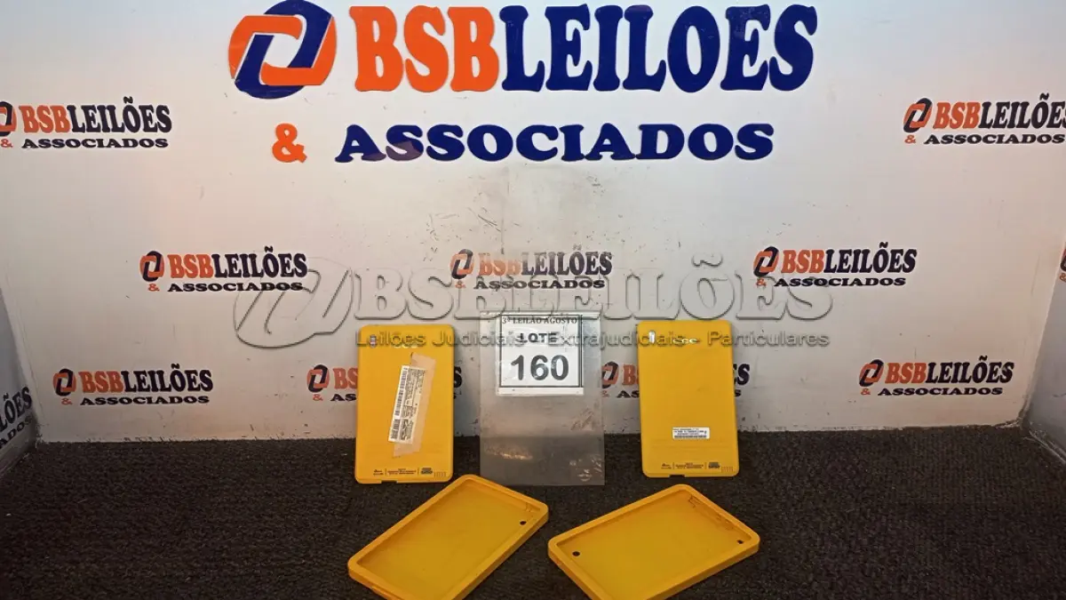 LOTE 160 - 02 TABLETS MARCA CCE. (NO ESTADO) ATENÇÃO! FAZER A VISITAÇÃO ANTES DE ARREMATAR, NÃO SABEMOS SE FUNCIONA, LEILÃO NÃO TEM GARANTIA E NEM DEVOLUÇÃO, SUJEITO A POSSÍVEIS AVARIAS VISÍVEIS/OCULTAS E/OU AUSÊNCIA DE COMPONENTES.