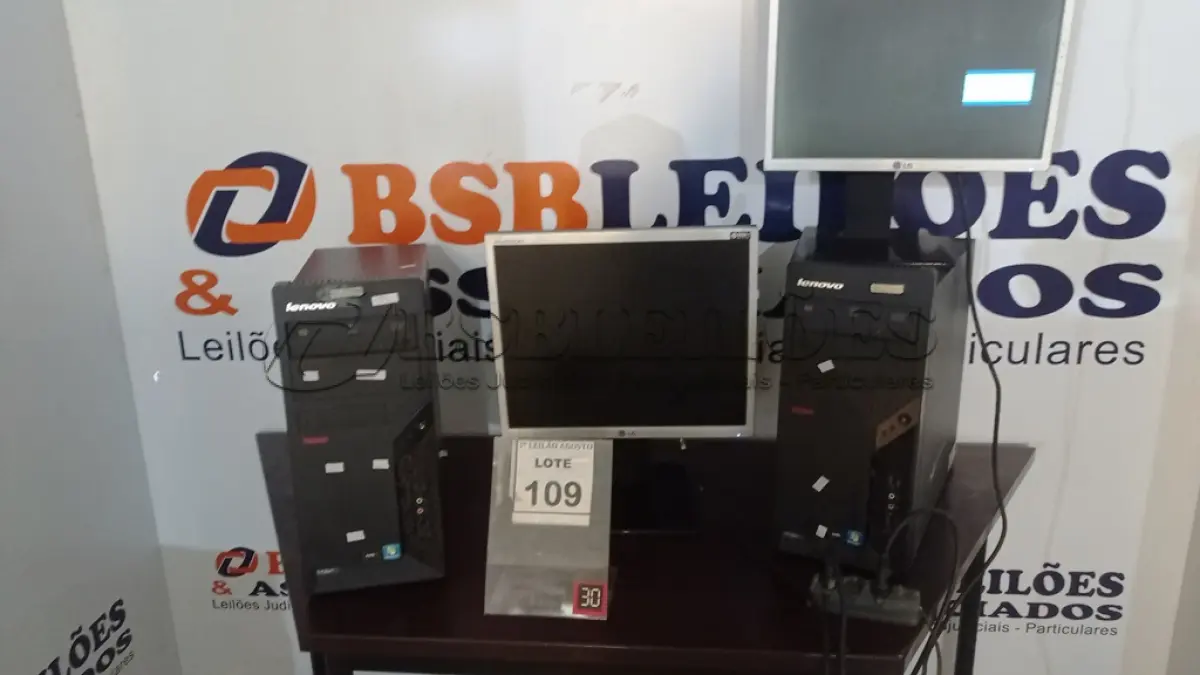 LOTE 109 - 02 CPU MARCA LENOVO E 02 MONITORES MARCA LG. (NO ESTADO) ATENÇÃO! FAZER A VISITAÇÃO ANTES DE ARREMATAR, NÃO SABEMOS SE FUNCIONA, LEILÃO NÃO TEM GARANTIA E NEM DEVOLUÇÃO, SUJEITO A POSSÍVEIS AVARIAS VISÍVEIS/OCULTAS E/OU AUSÊNCIA DE COMPONENTES.
