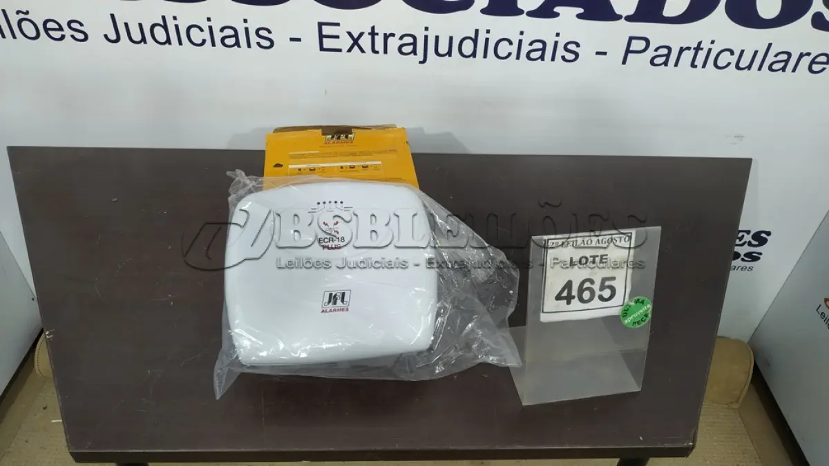 LOTE 465 - 01 ELETRIFICADOR DE CERCA. (NO ESTADO) ATENÇÃO! FAZER A VISITAÇÃO ANTES DE ARREMATAR, NÃO SABEMOS SE FUNCIONA. LEILÃO NÃO TEM GARANTIA E NEM DEVOLUÇÃO, SUJEITO A POSSÍVEIS AVARIAS VISÍVEIS/OCULTAS E/OU AUSÊNCIA DE COMPONENTES.
