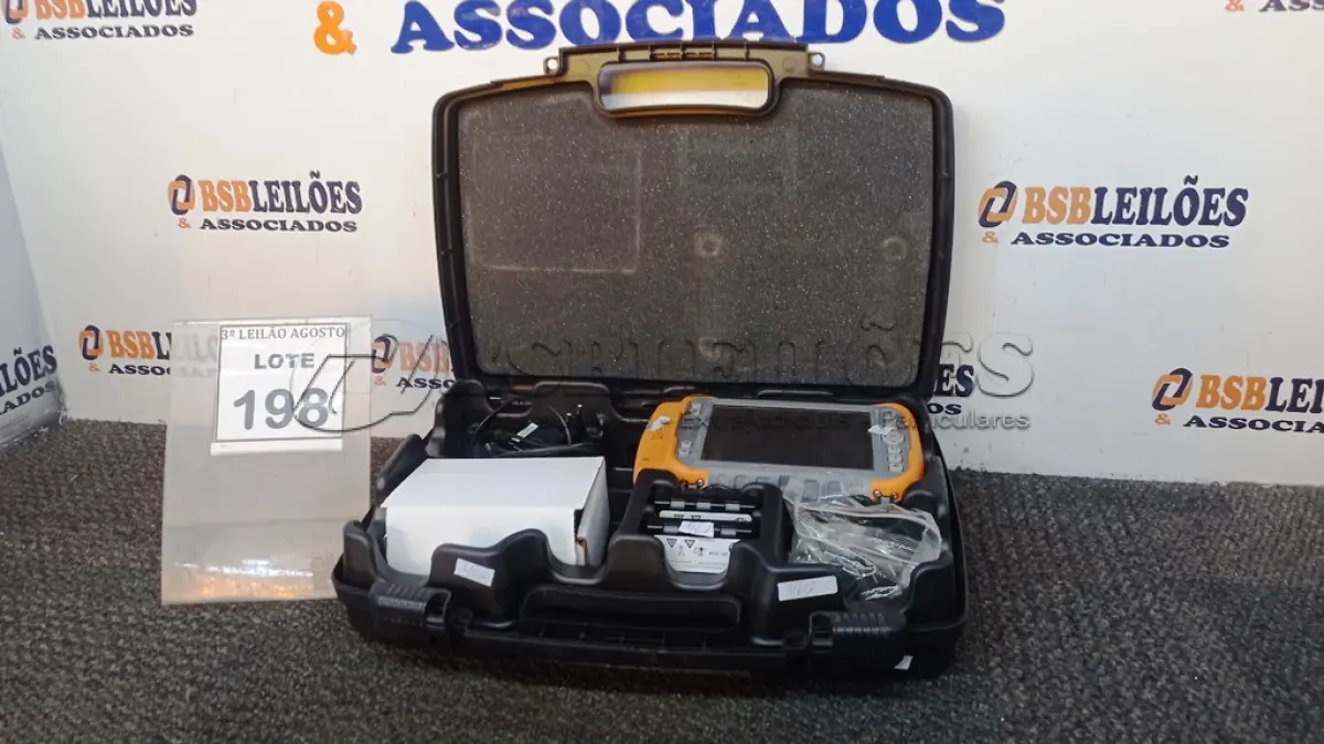 LOTE 198 - 01 DISPOSITIVO DE COLETA DE DADOS JUNIPER SYSTEMS MESA RUGGED NOTPAD. (NO ESTADO) ATENÇÃO! FAZER A VISITAÇÃO ANTES DE ARREMATAR, NÃO SABEMOS SE FUNCIONA, LEILÃO NÃO TEM GARANTIA E NEM DEVOLUÇÃO, SUJEITO A POSSÍVEIS AVARIAS VISÍVEIS/OCULTAS E/OU AUSÊNCIA DE COMPONENTES.