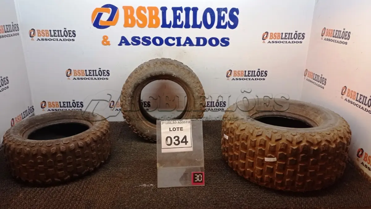 LOTE 034 - 02 PNEUS 14.5 X 6.0-8 E 01 18 X 9.0-8. (NO ESTADO) ATENÇÃO! FAZER A VISITAÇÃO ANTES DE ARREMATAR, NÃO SABEMOS SE FUNCIONA, LEILÃO NÃO TEM GARANTIA E NEM DEVOLUÇÃO, SUJEITO A POSSÍVEIS AVARIAS VISÍVEIS/OCULTAS E/OU AUSÊNCIA DE COMPONENTES.