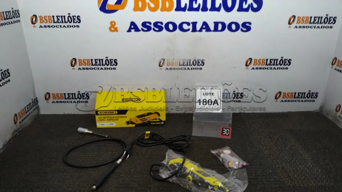 LOTE 180 - 01 KIT RETÍFICA ELÉTRICA 220V 44 PEÇAS. (NO ESTADO) ATENÇÃO! FAZER A VISITAÇÃO ANTES DE ARREMATAR, NÃO SABEMOS SE FUNCIONA. LEILÃO NÃO TEM GARANTIA E NEM DEVOLUÇÃO, SUJEITO A POSSÍVEIS AVARIAS VISÍVEIS/OCULTAS E/OU AUSÊNCIA DE COMPONENTES.