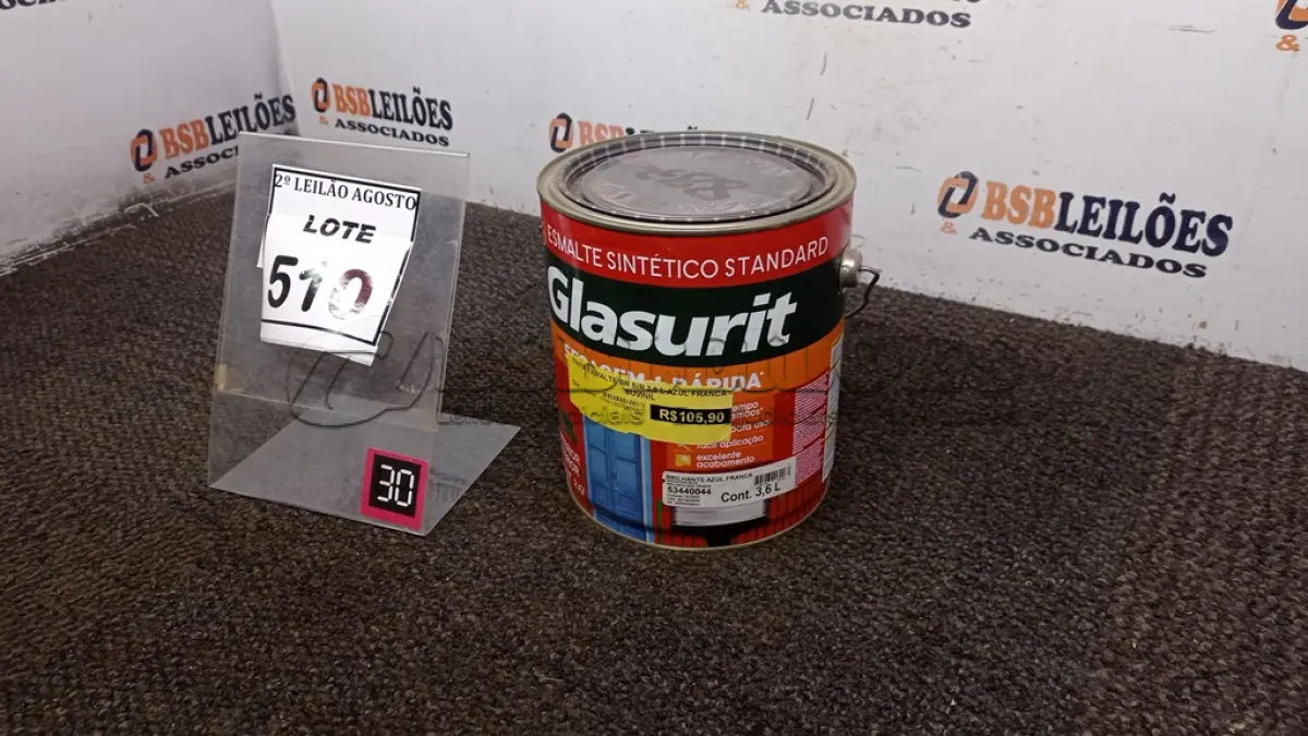LOTE 510 - 01 LATA DE ESMALTE SINTÉTICO COM 3,6L NA COR BRILHANTE AZUL FRANÇA MARCA GLASURIT. (NO ESTADO) ATENÇÃO! FAZER A VISITAÇÃO ANTES DE ARREMATAR, NÃO SABEMOS SE FUNCIONA, LEILÃO NÃO TEM GARANTIA E NEM DEVOLUÇÃO, SUJEITO A POSSÍVEIS AVARIAS VISÍVEIS/OCULTAS E/OU AUSÊNCIA DE COMPONENTES.