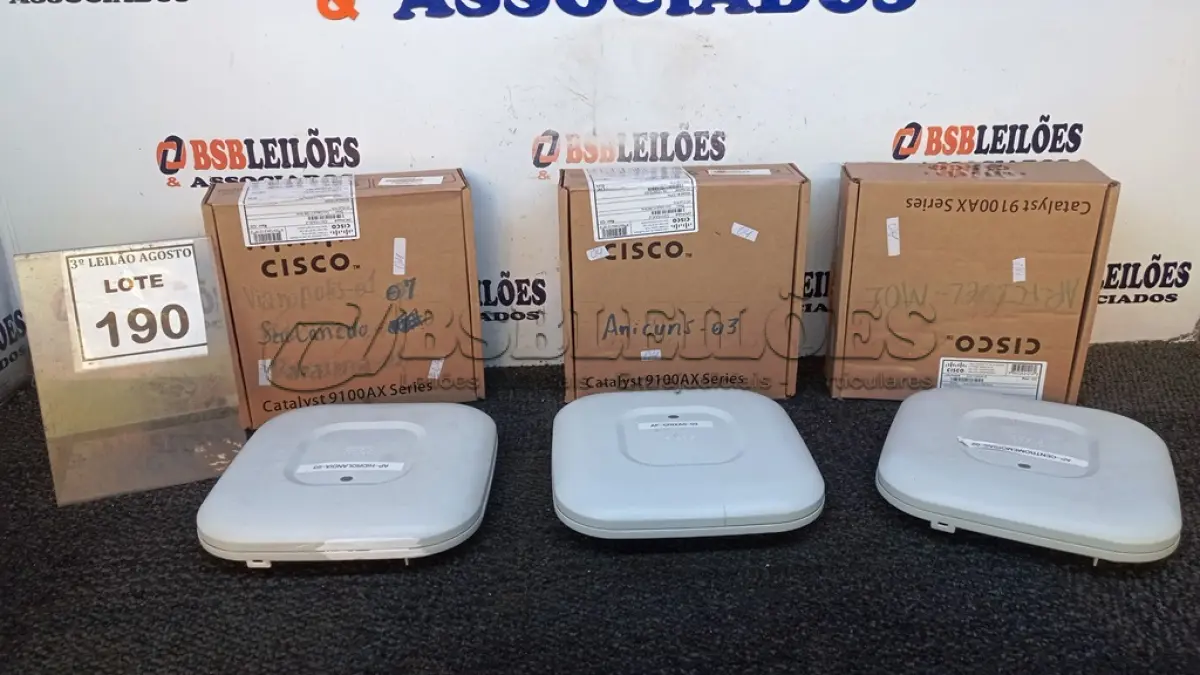 LOTE 190 - 03 ROTEADORES MARCA CISCO. (NO ESTADO) ATENÇÃO! FAZER A VISITAÇÃO ANTES DE ARREMATAR, NÃO SABEMOS SE FUNCIONA, LEILÃO NÃO TEM GARANTIA E NEM DEVOLUÇÃO, SUJEITO A POSSÍVEIS AVARIAS VISÍVEIS/OCULTAS E/OU AUSÊNCIA DE COMPONENTES.