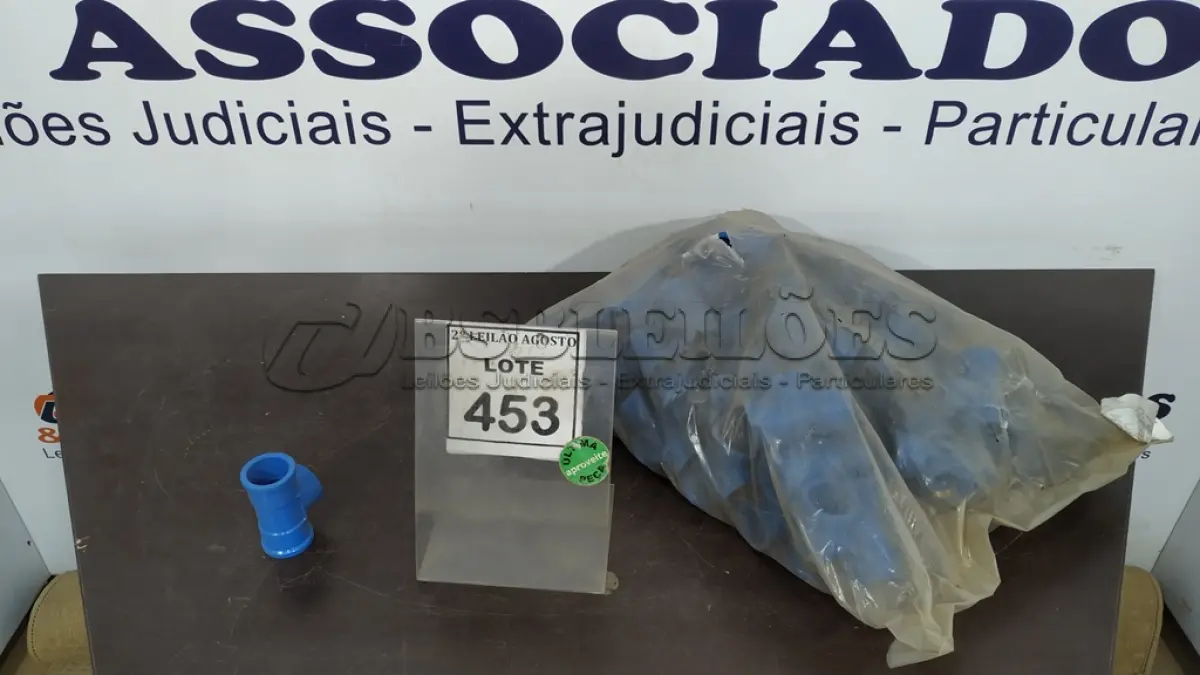 LOTE 453 - 01 LOTE COM GRANDE QUANTIDADE DE TÊ AZUL 32 3/4. (NO ESTADO) ATENÇÃO! FAZER A VISITAÇÃO ANTES DE ARREMATAR, NÃO SABEMOS SE FUNCIONA. LEILÃO NÃO TEM GARANTIA E NEM DEVOLUÇÃO, SUJEITO A POSSÍVEIS AVARIAS VISÍVEIS/OCULTAS E/OU AUSÊNCIA DE COMPONENTES.