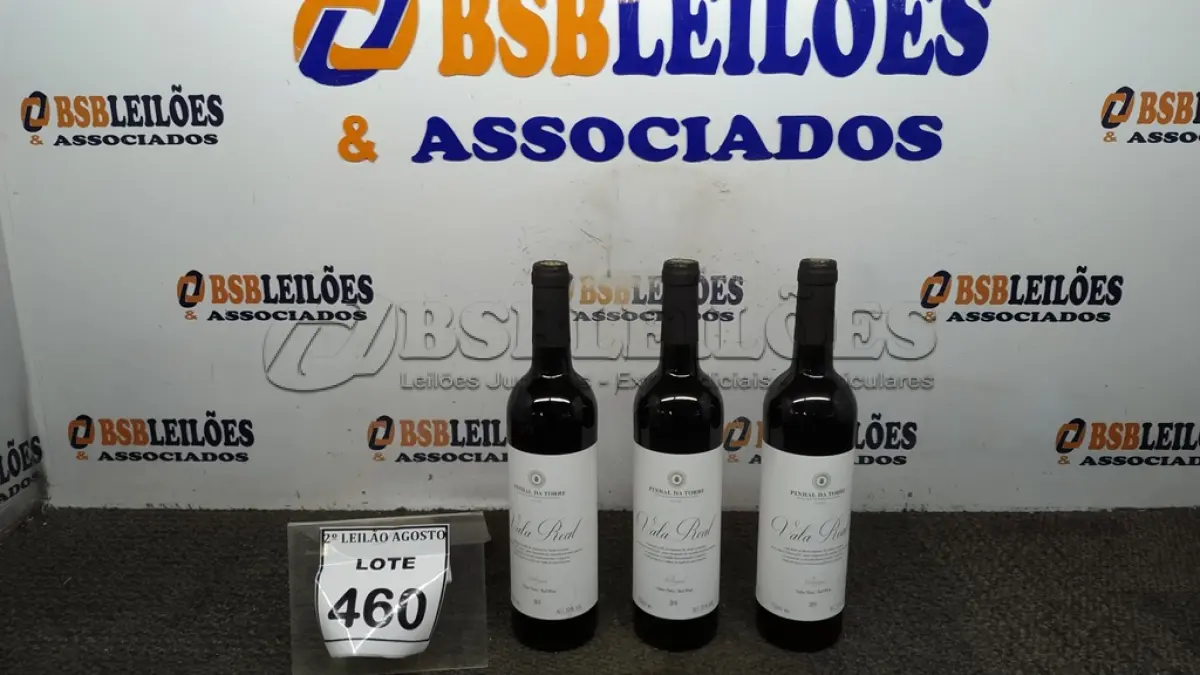 LOTE 460 - 03 GARRAFAS DE VINHO TINTO VALA REAL PORTUGUÊS SAFRA 2019 750ML. (NO ESTADO) ATENÇÃO! FAZER A VISITAÇÃO ANTES DE ARREMATAR, NÃO SABEMOS SE FUNCIONA, LEILÃO NÃO TEM GARANTIA E NEM DEVOLUÇÃO, SUJEITO A POSSÍVEIS AVARIAS VISÍVEIS/OCULTAS E/OU AUSÊNCIA DE COMPONENTES.
