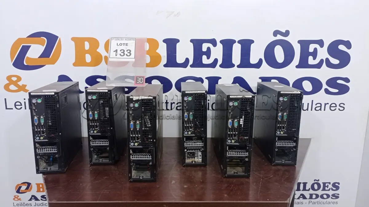 LOTE 133 - 06 CPUS MARCA DELL PARA RETIRADA DE PEÇAS. (NO ESTADO) ATENÇÃO! FAZER A VISITAÇÃO ANTES DE ARREMATAR, NÃO SABEMOS SE FUNCIONA. LEILÃO NÃO TEM GARANTIA E NEM DEVOLUÇÃO, SUJEITO A POSSÍVEIS AVARIAS VISÍVEIS/OCULTAS E/OU AUSÊNCIA DE COMPONENTES.