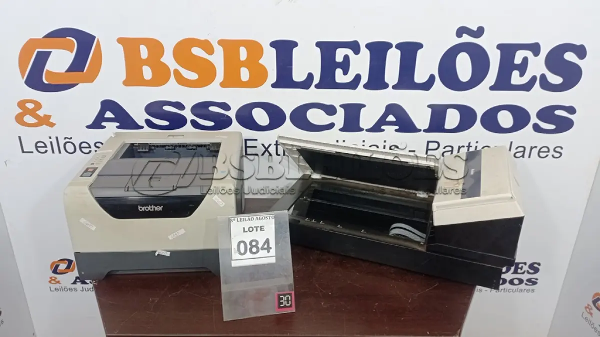 LOTE 084 - 01 SCANNER DE DOCUMENTOS MARCA AVISION AD250F E 01 IMPRESSORA MARCA BROTHER HL-5350DN. (NO ESTADO) ATENÇÃO! FAZER A VISITAÇÃO ANTES DE ARREMATAR, NÃO SABEMOS SE FUNCIONA, LEILÃO NÃO TEM GARANTIA E NEM DEVOLUÇÃO, SUJEITO A POSSÍVEIS AVARIAS VISÍVEIS/OCULTAS E/OU AUSÊNCIA DE COMPONENTES.