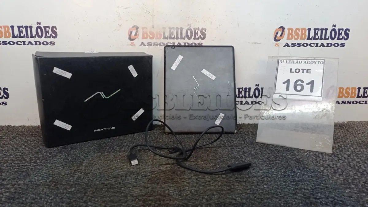 LOTE 161 - 01 TABLET MARCA NEXTTAB. (NO ESTADO) ATENÇÃO! FAZER A VISITAÇÃO ANTES DE ARREMATAR, NÃO SABEMOS SE FUNCIONA, LEILÃO NÃO TEM GARANTIA E NEM DEVOLUÇÃO, SUJEITO A POSSÍVEIS AVARIAS VISÍVEIS/OCULTAS E/OU AUSÊNCIA DE COMPONENTES.