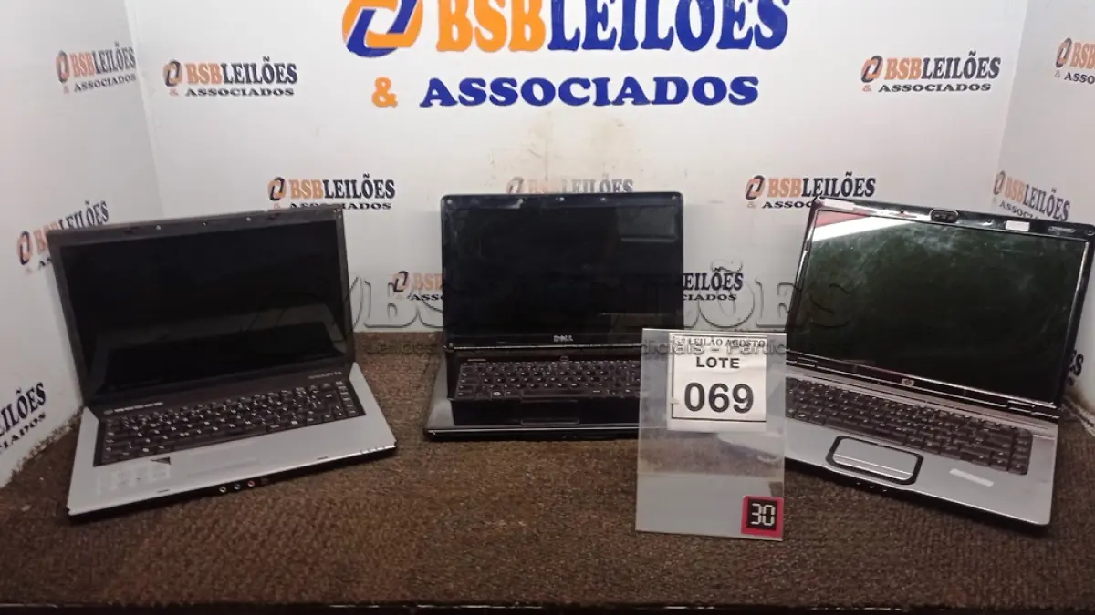 LOTE 069 - 03 NOTEBOOKS DE MARCAS E MODELOS DIVERSOS. (NO ESTADO) ATENÇÃO! FAZER A VISITAÇÃO ANTES DE ARREMATAR, NÃO SABEMOS SE FUNCIONA, LEILÃO NÃO TEM GARANTIA E NEM DEVOLUÇÃO, SUJEITO A POSSÍVEIS AVARIAS VISÍVEIS/OCULTAS E/OU AUSÊNCIA DE COMPONENTES.