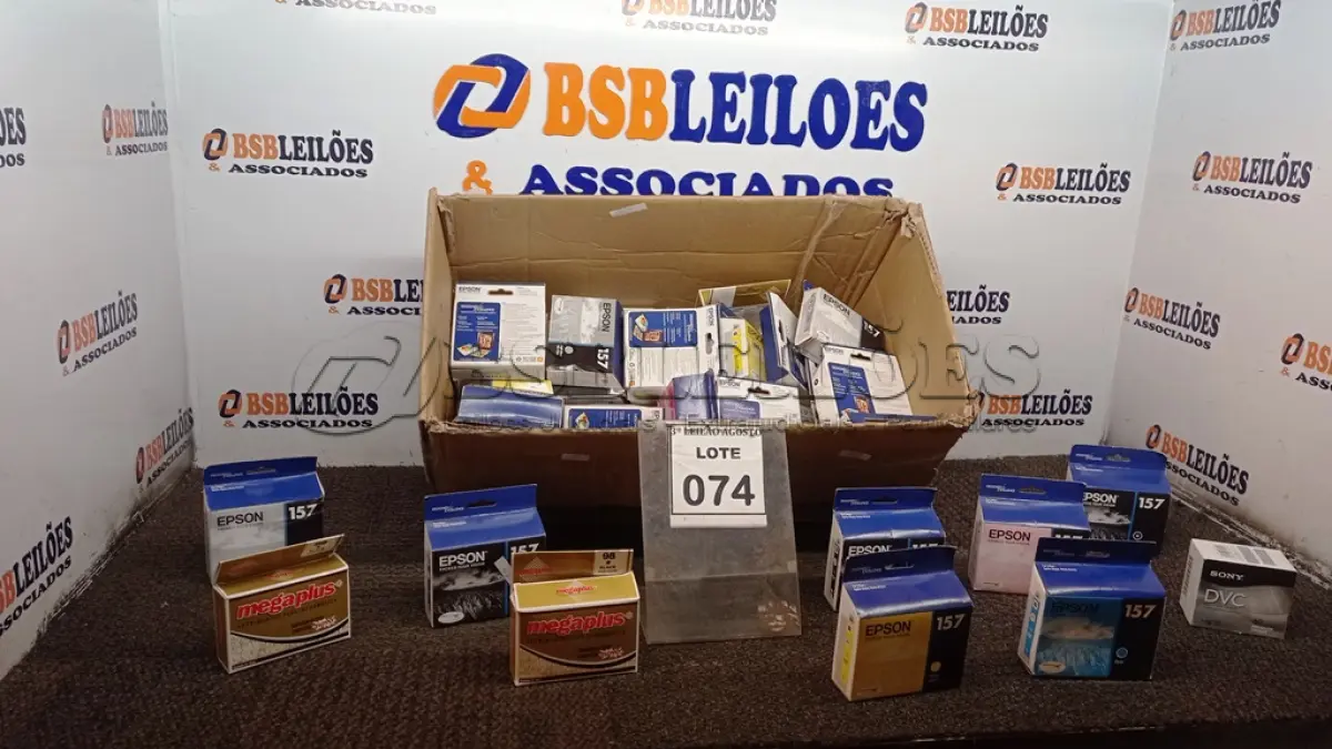 LOTE 074 - 01 LOTE COM GRANDE QUANTIDADE DE CARTUCHOS DE IMPRESSORA MARCAS E MODELOS DIVERSOS. (NO ESTADO) ATENÇÃO! FAZER A VISITAÇÃO ANTES DE ARREMATAR, NÃO SABEMOS SE FUNCIONA, LEILÃO NÃO TEM GARANTIA E NEM DEVOLUÇÃO, SUJEITO A POSSÍVEIS AVARIAS VISÍVEIS/OCULTAS E/OU AUSÊNCIA DE COMPONENTES.