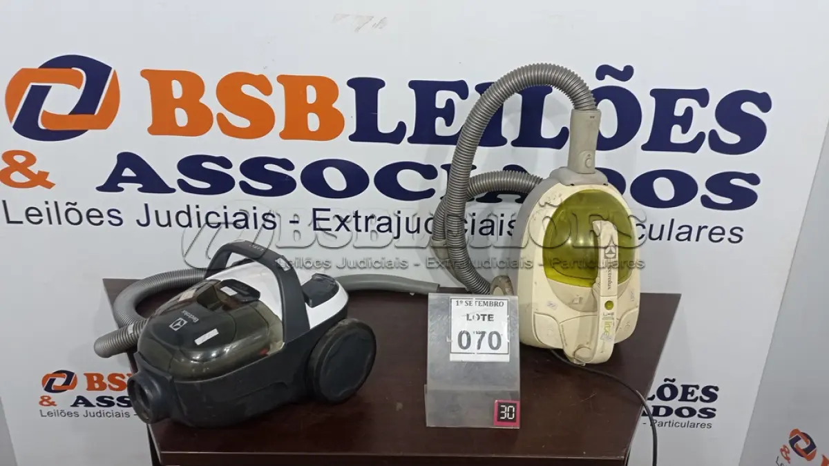 LOTE 070