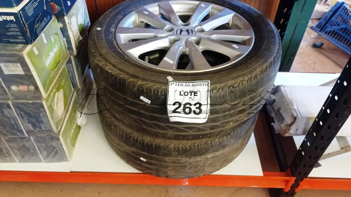 LOTE 263 - 02 RODAS ARO 16 HONDA. (NO ESTADO) ATENÇÃO! FAZER A VISITAÇÃO ANTES DE ARREMATAR, NÃO SABEMOS SE FUNCIONA, LEILÃO NÃO TEM GARANTIA E NEM DEVOLUÇÃO, SUJEITO A POSSÍVEIS AVARIAS VISÍVEIS/OCULTAS E/OU AUSÊNCIA DE COMPONENTES.
