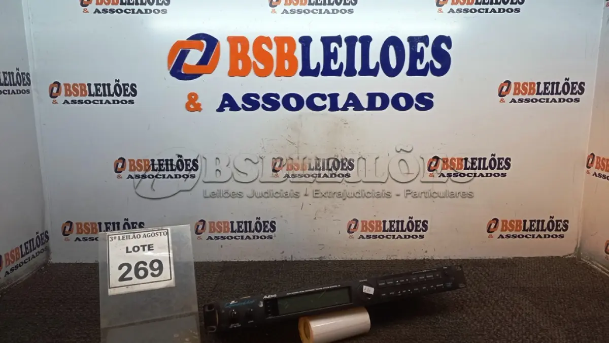 LOTE 269 - 01 PROCESSADOR DE EFEITOS DE ÁUDIO. (NO ESTADO) ATENÇÃO! FAZER A VISITAÇÃO ANTES DE ARREMATAR, NÃO SABEMOS SE FUNCIONA, LEILÃO NÃO TEM GARANTIA E NEM DEVOLUÇÃO, SUJEITO A POSSÍVEIS AVARIAS VISÍVEIS/OCULTAS E/OU AUSÊNCIA DE COMPONENTES.