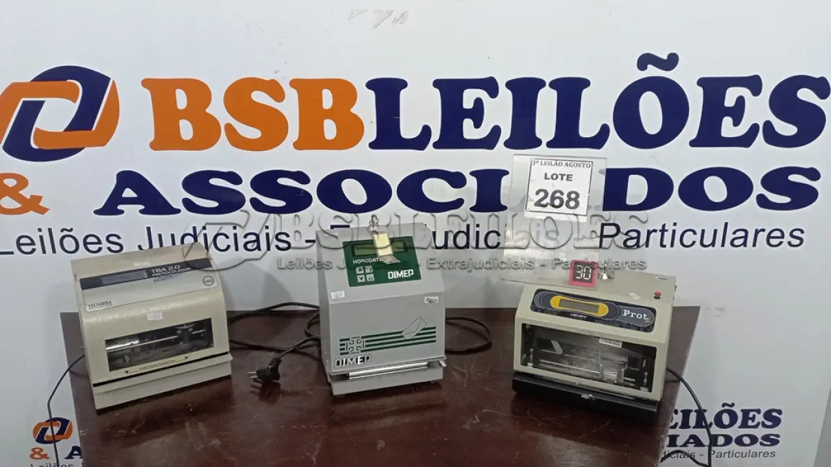 LOTE 268 - 02 RELÓGIOS DE PONTO E 01 PROTOCOLADOR. (NO ESTADO) ATENÇÃO! FAZER A VISITAÇÃO ANTES DE ARREMATAR, NÃO SABEMOS SE FUNCIONA, LEILÃO NÃO TEM GARANTIA E NEM DEVOLUÇÃO, SUJEITO A POSSÍVEIS AVARIAS VISÍVEIS/OCULTAS E/OU AUSÊNCIA DE COMPONENTES.