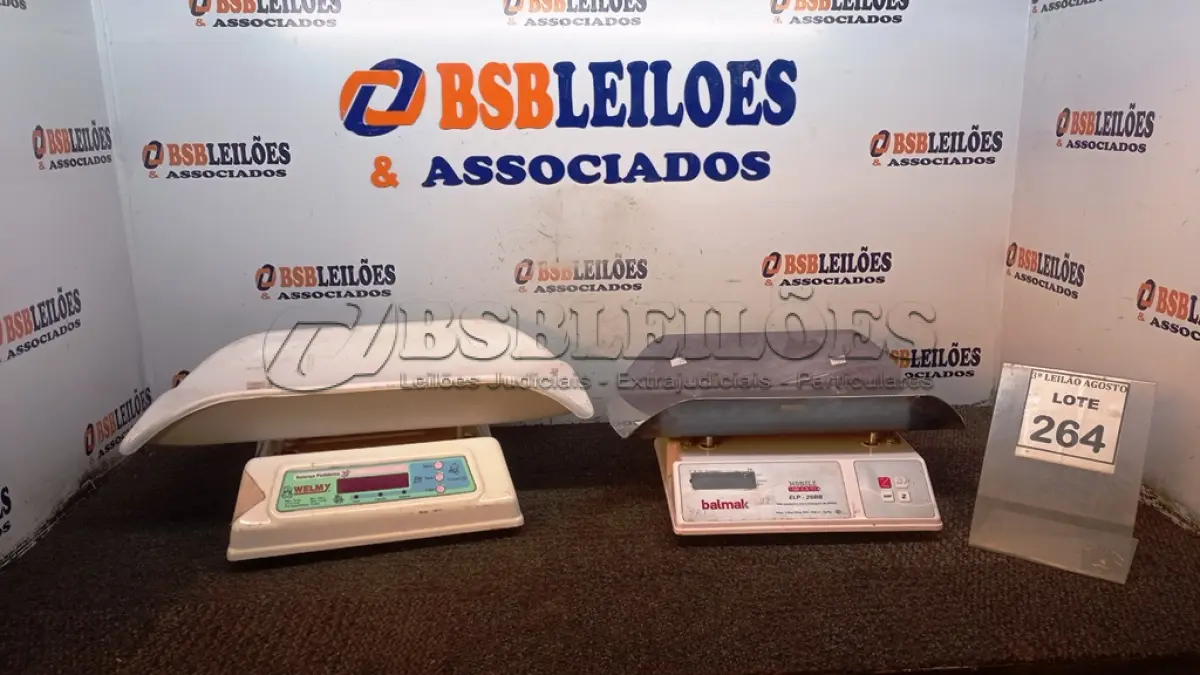 LOTE 264 - 02 BALANÇAS PEDIÁTRICA PESO MAX. 10/25KG. (NO ESTADO) ATENÇÃO! FAZER A VISITAÇÃO ANTES DE ARREMATAR, NÃO SABEMOS SE FUNCIONA, LEILÃO NÃO TEM GARANTIA E NEM DEVOLUÇÃO, SUJEITO A POSSÍVEIS AVARIAS VISÍVEIS/OCULTAS E/OU AUSÊNCIA DE COMPONENTES.