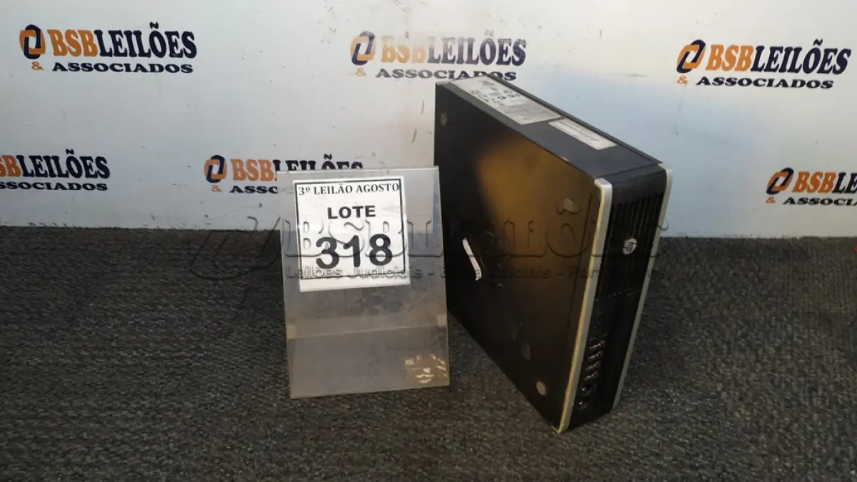 LOTE 318 - 01 MINI CPU HP. (NO ESTADO) ATENÇÃO! FAZER A VISITAÇÃO ANTES DE ARREMATAR, NÃO SABEMOS SE FUNCIONA, LEILÃO NÃO TEM GARANTIA E NEM DEVOLUÇÃO, SUJEITO A POSSÍVEIS AVARIAS VISÍVEIS/OCULTAS E/OU AUSÊNCIA DE COMPONENTES.