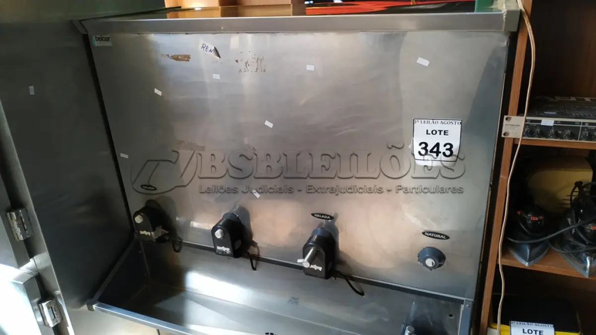 LOTE 343 - 01 BEBEDOURO INDUSTRIAL EM INOX. (NO ESTADO) ATENÇÃO! FAZER A VISITAÇÃO ANTES DE ARREMATAR, NÃO SABEMOS SE FUNCIONA, LEILÃO NÃO TEM GARANTIA E NEM DEVOLUÇÃO, SUJEITO A POSSÍVEIS AVARIAS VISÍVEIS/OCULTAS E/OU AUSÊNCIA DE COMPONENTES.