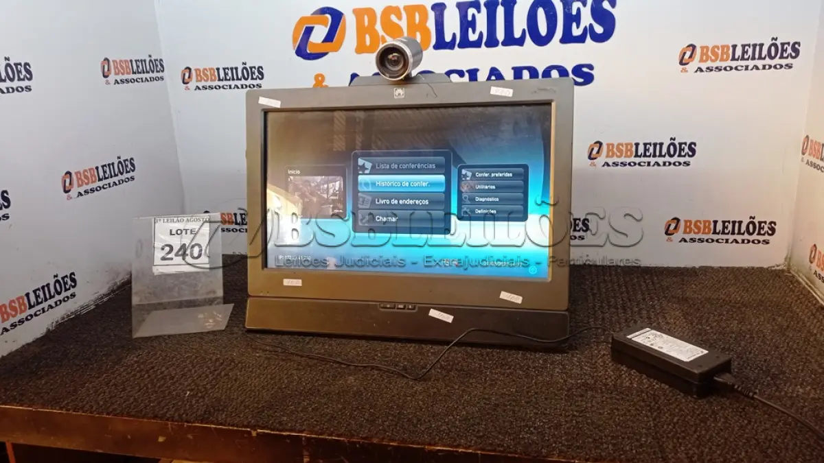 LOTE 240