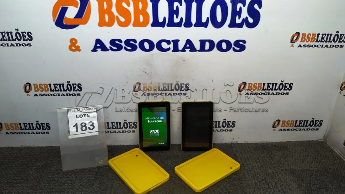 LOTE 183 - 02 TABLETS MARCA CCE. (NO ESTADO) ATENÇÃO! FAZER A VISITAÇÃO ANTES DE ARREMATAR, NÃO SABEMOS SE FUNCIONA, LEILÃO NÃO TEM GARANTIA E NEM DEVOLUÇÃO, SUJEITO A POSSÍVEIS AVARIAS VISÍVEIS/OCULTAS E/OU AUSÊNCIA DE COMPONENTES.