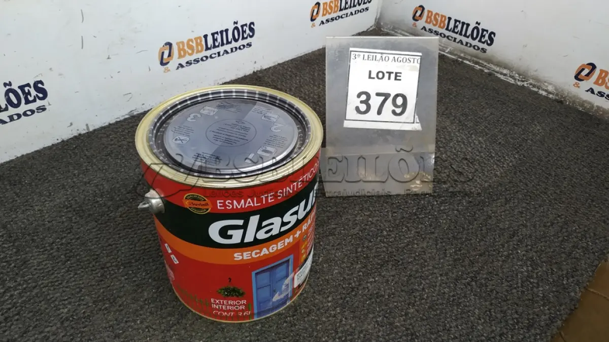 LOTE 379 - 01 LATA DE ESMALTE SINTÉTICO COM 3,6L NA COR BRILHANTE ALUMÍNIO MARCA GLASURIT. (NO ESTADO) ATENÇÃO! FAZER A VISITAÇÃO ANTES DE ARREMATAR, NÃO SABEMOS SE FUNCIONA, LEILÃO NÃO TEM GARANTIA E NEM DEVOLUÇÃO, SUJEITO A POSSÍVEIS AVARIAS VISÍVEIS/OCULTAS E/OU AUSÊNCIA DE COMPONENTES.