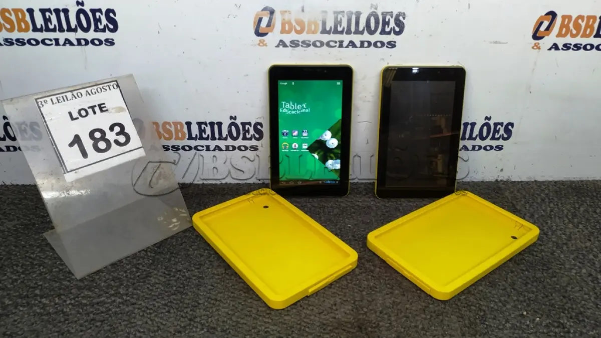 LOTE 183 - 02 TABLETS MARCA CCE. (NO ESTADO) ATENÇÃO! FAZER A VISITAÇÃO ANTES DE ARREMATAR, NÃO SABEMOS SE FUNCIONA, LEILÃO NÃO TEM GARANTIA E NEM DEVOLUÇÃO, SUJEITO A POSSÍVEIS AVARIAS VISÍVEIS/OCULTAS E/OU AUSÊNCIA DE COMPONENTES.