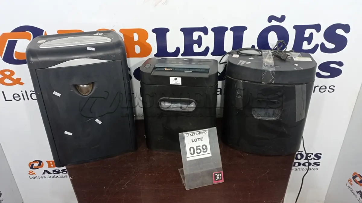 LOTE 059 - 03 FRAGMENTADORES DE PAPEL MARCAS E MODELOS DIVERSOS. (NO ESTADO) ATENÇÃO! FAZER A VISITAÇÃO ANTES DE ARREMATAR, NÃO SABEMOS SE FUNCIONA, LEILÃO NÃO TEM GARANTIA E NEM DEVOLUÇÃO, SUJEITO A POSSÍVEIS AVARIAS VISÍVEIS/OCULTAS E/OU AUSÊNCIA DE COMPONENTES.