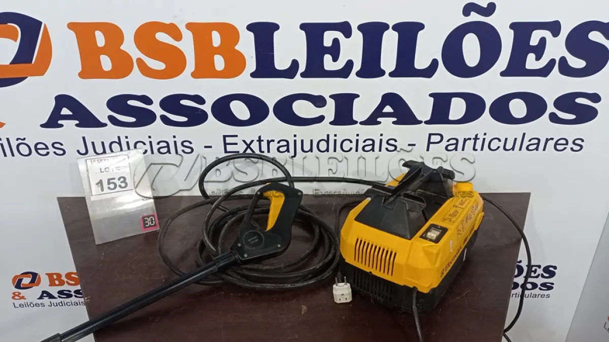 LOTE 153 - 01 LAVADORA DE ALTA PRESSÃO MARCA ELECTROLUX PRESSÃO. (NO ESTADO) ATENÇÃO! FAZER A VISITAÇÃO ANTES DE ARREMATAR, NÃO SABEMOS SE FUNCIONA, LEILÃO NÃO TEM GARANTIA E NEM DEVOLUÇÃO, SUJEITO A POSSÍVEIS AVARIAS VISÍVEIS/OCULTAS E/OU AUSÊNCIA DE COMPONENTES.