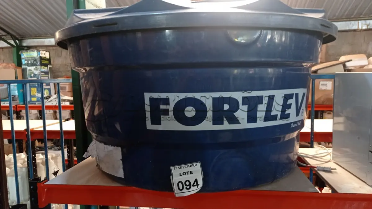 LOTE 094 - 01 CAIXA D’AGUA FORTELEV 500L. (NO ESTADO) ATENÇÃO! FAZER A VISITAÇÃO ANTES DE ARREMATAR, NÃO SABEMOS SE FUNCIONA, LEILÃO NÃO TEM GARANTIA E NEM DEVOLUÇÃO, SUJEITO A POSSÍVEIS AVARIAS VISÍVEIS/OCULTAS E/OU AUSÊNCIA DE COMPONENTES